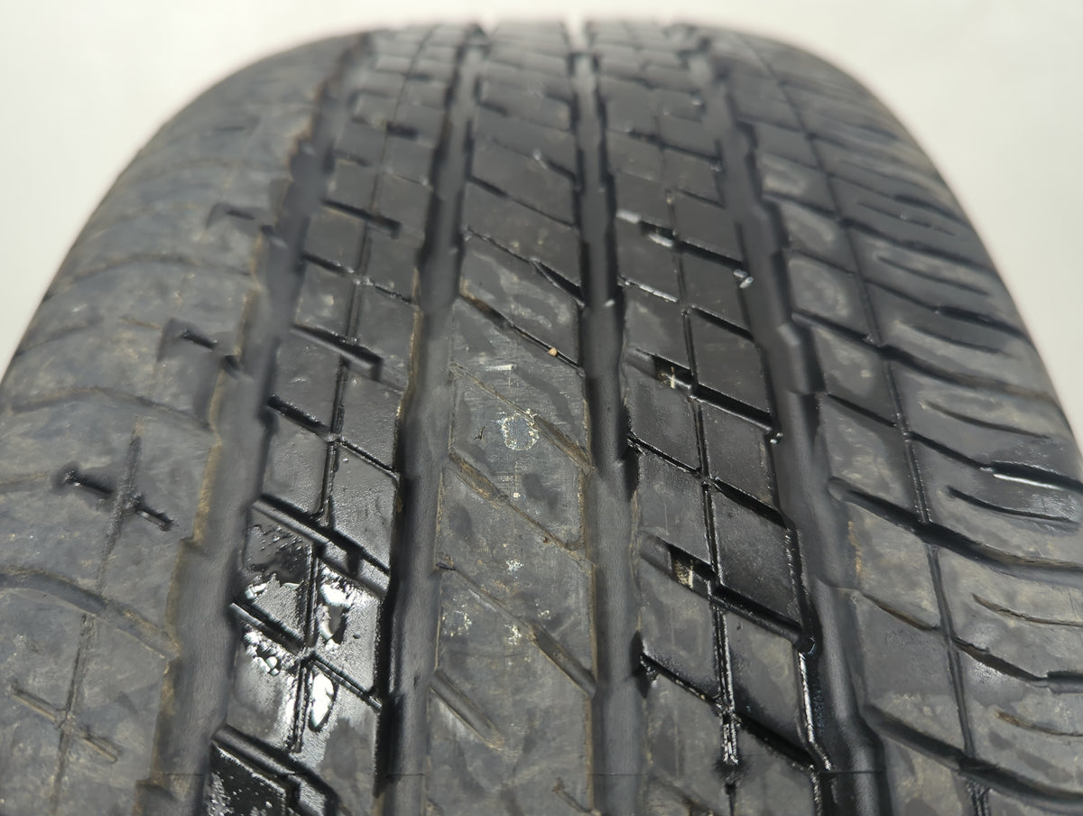 Used Tire 235/65R17 YOKOHAMA AVID S34 104T - Tread Depth 7/32 - Oemusedautoparts1.com
