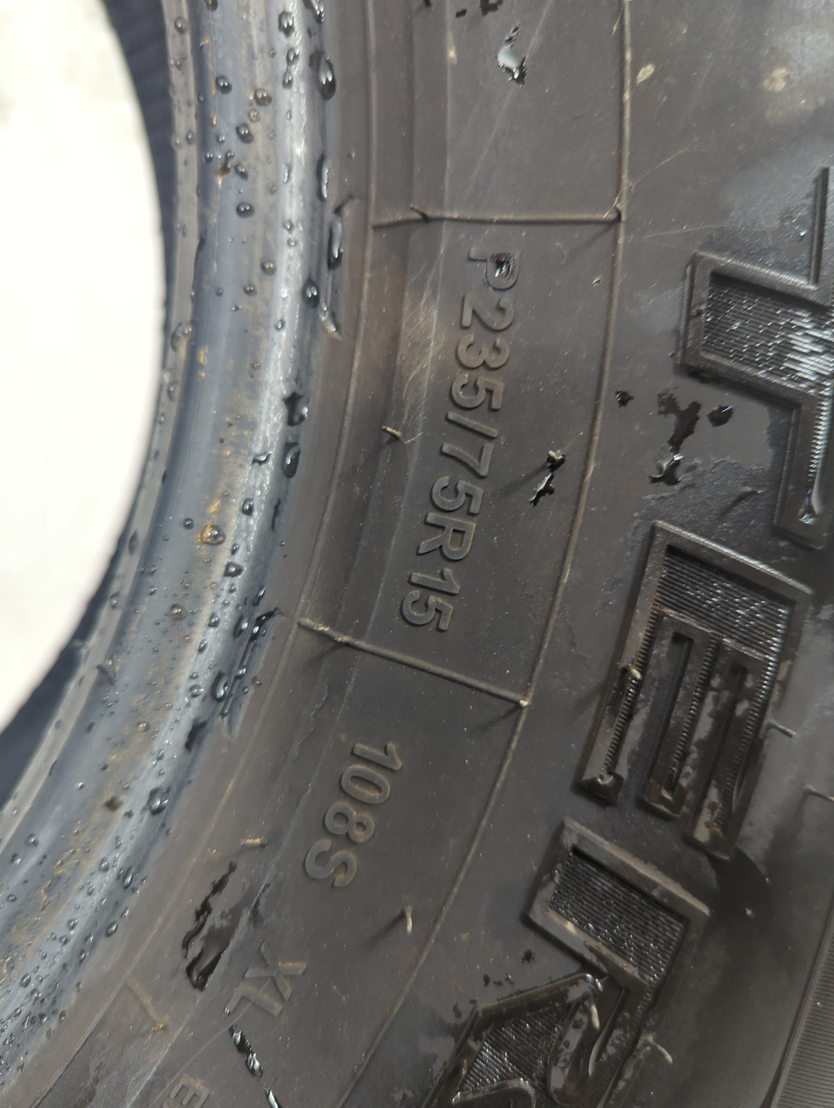 Used Tire 235/75R15 DEXTERO ALL TERRAIN DAT1 108S - Tread Depth 12/32 - Oemusedautoparts1.com
