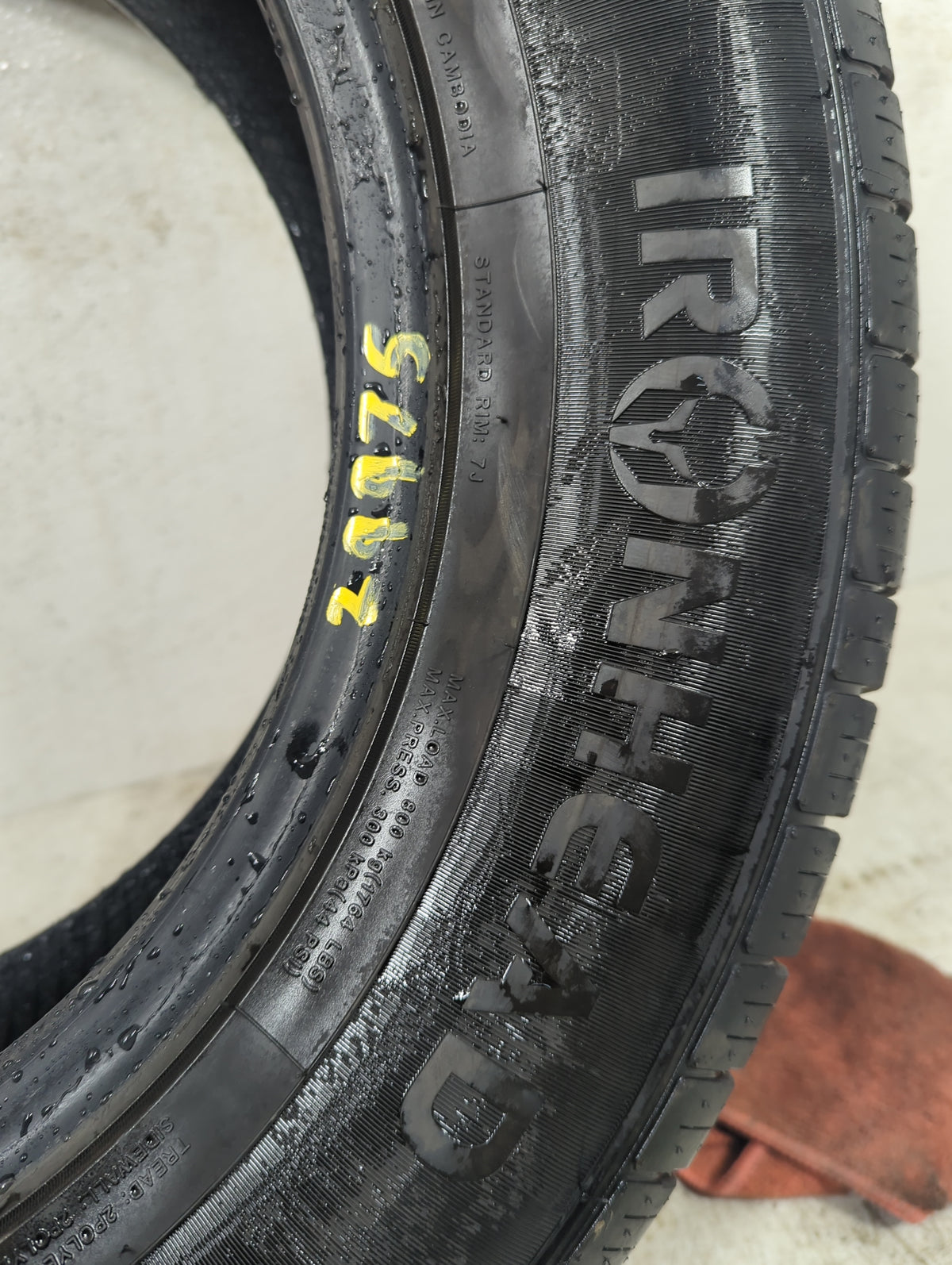 Used Tire 235/60R16 IRONHEAD REFLEX SUV 100V - Tread Depth 10/32 - Oemusedautoparts1.com