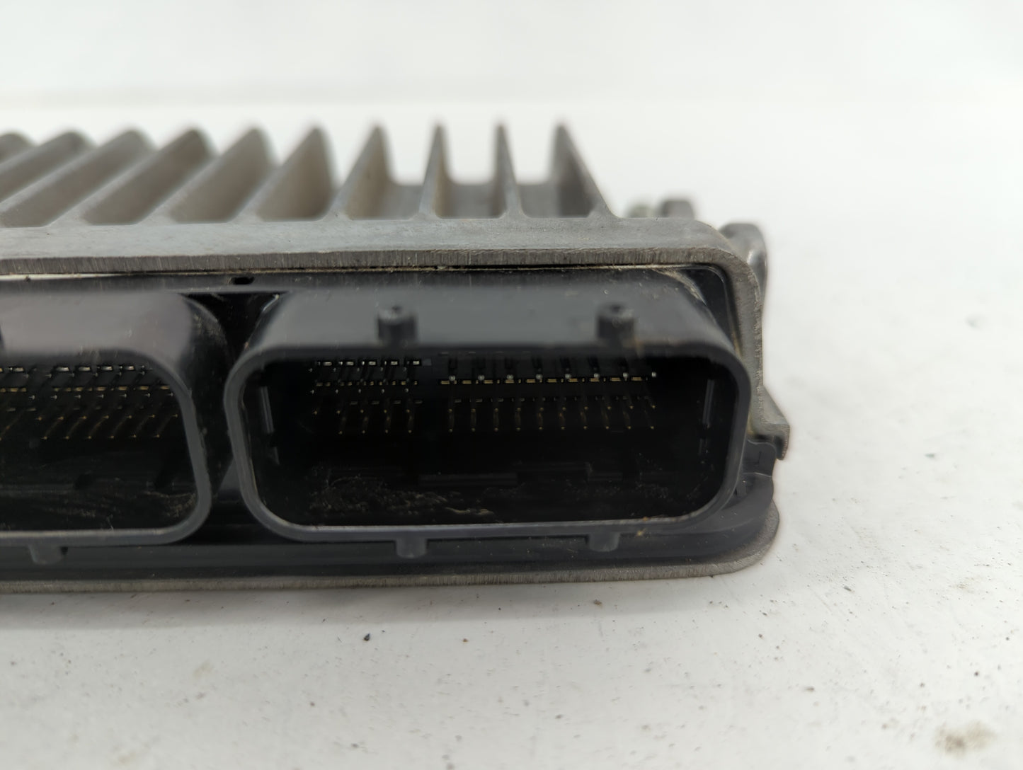 0 PCM Engine Control Computer ECU ECM PCU OEM P/N:FJ5A-12B684-BA GJ5A-12A650-GB Fits Fits 215 2016 OEM Used Auto Parts - Oem