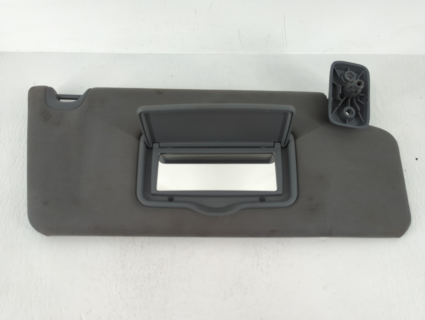 0 Sun Visor Shade Replacement Passenger Right Mirror Fits OEM Used Auto Parts - Oemusedautoparts1.com