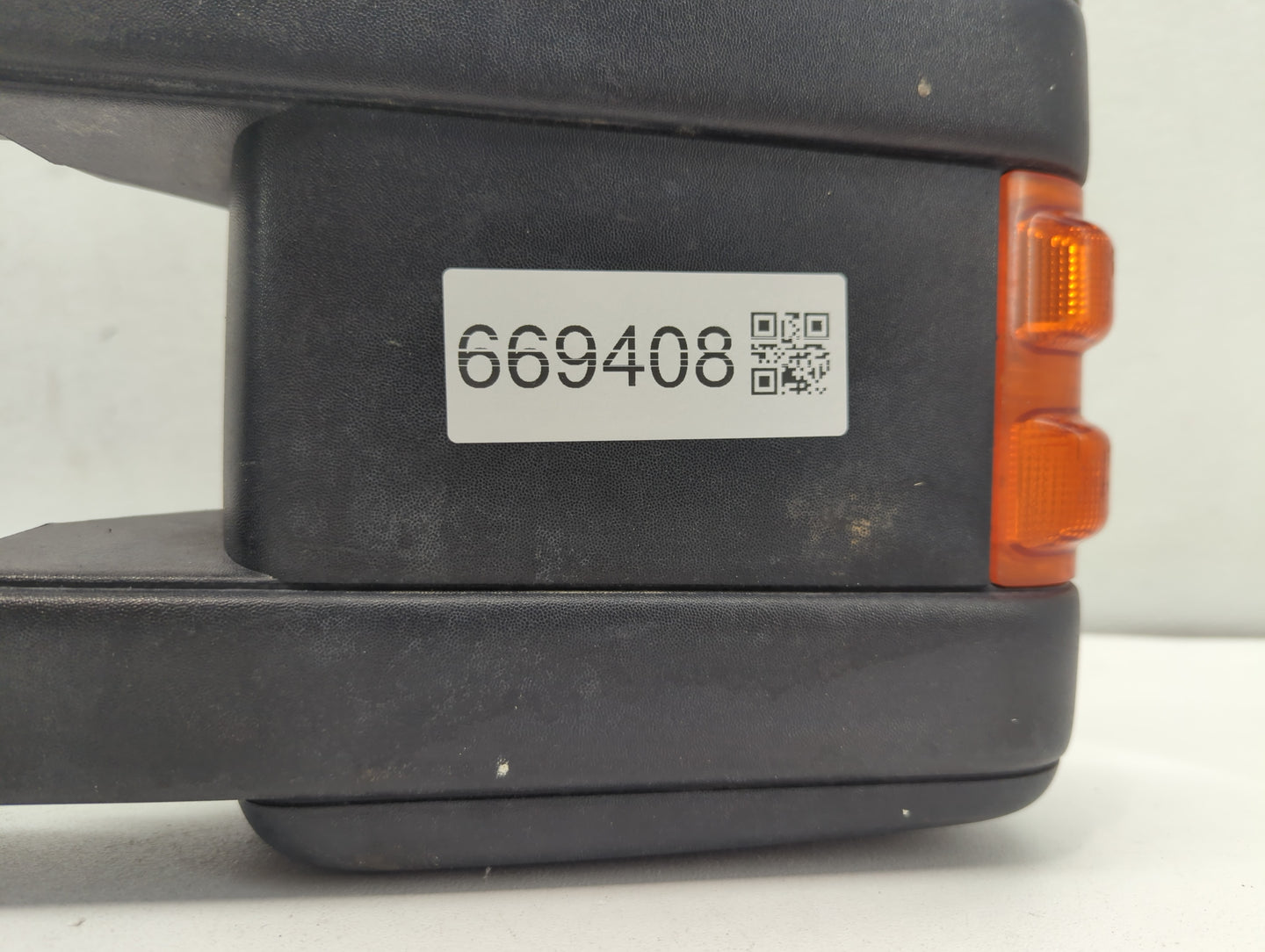 Driver Left Side View Manual Door Mirror Chrome - Oemusedautoparts1.com