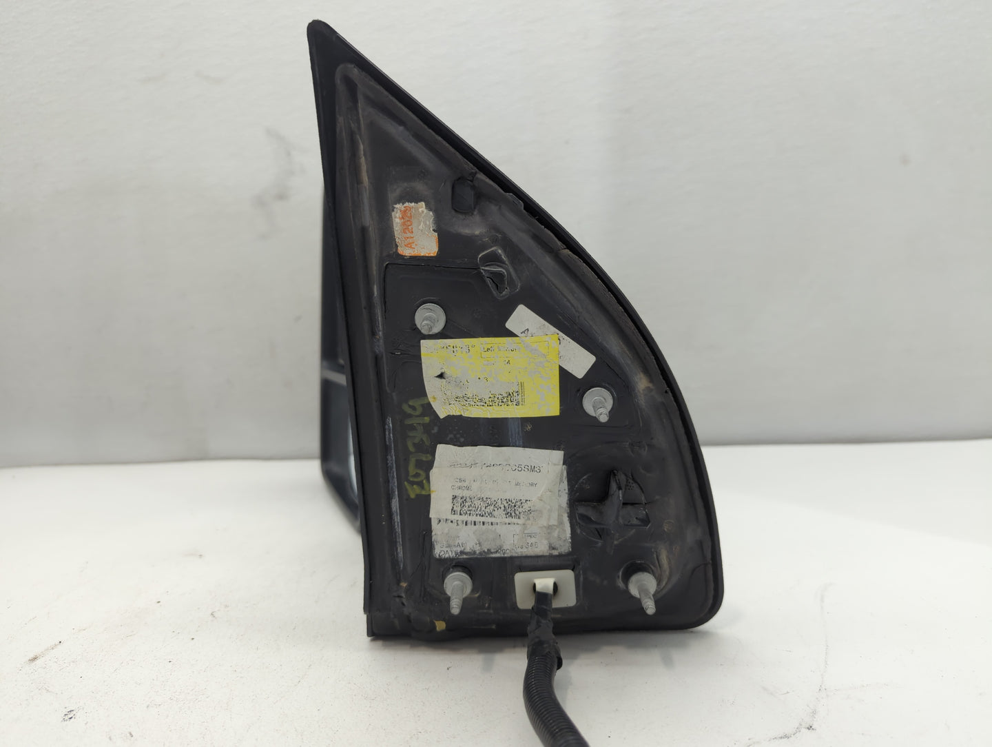 Driver Left Side View Manual Door Mirror Chrome - Oemusedautoparts1.com