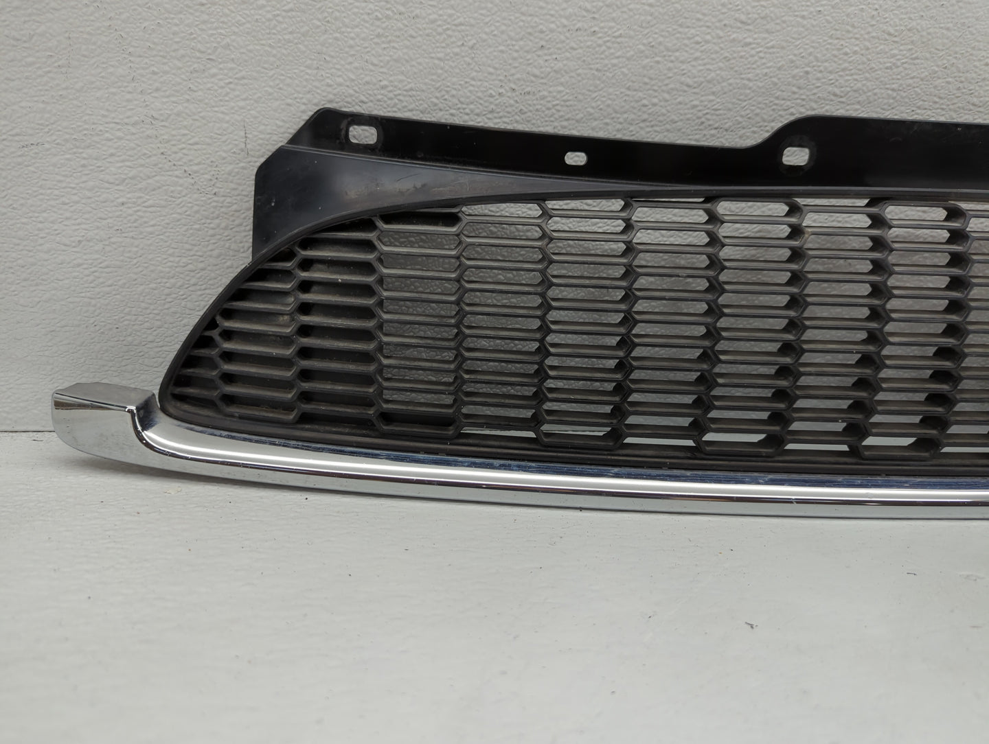 Front Grille Bumper Not Included - Oemusedautoparts1.com