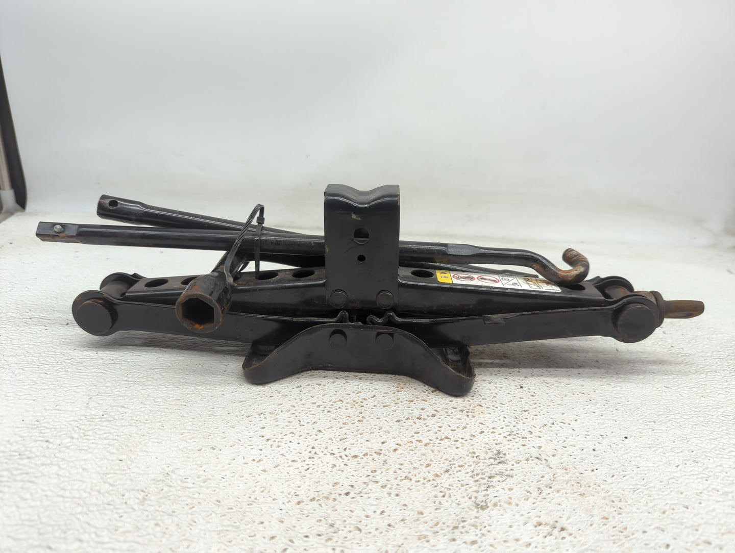 Acura Mdx Spare Scissor Car Jack - Oemusedautoparts1.com