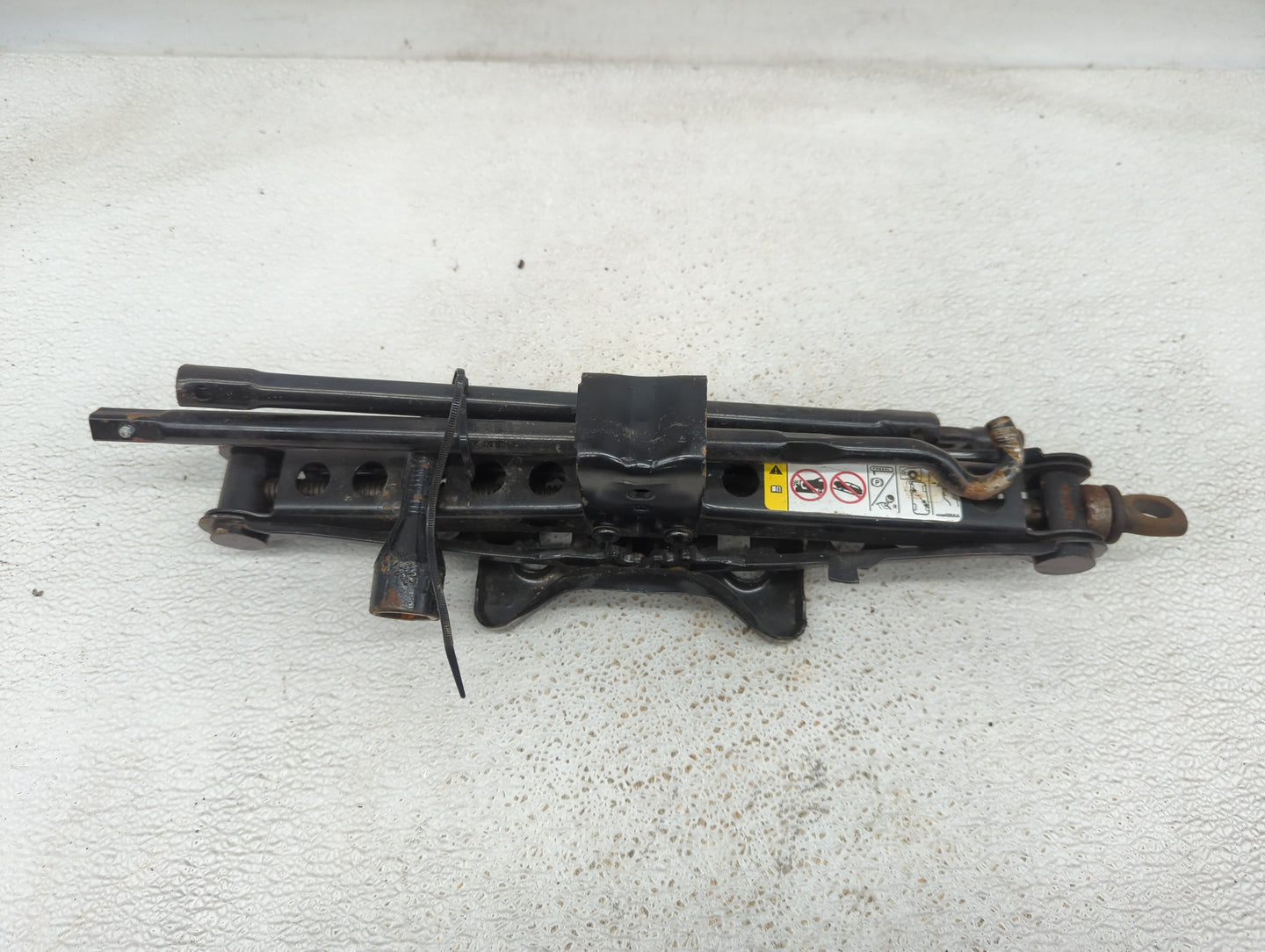Acura Mdx Spare Scissor Car Jack - Oemusedautoparts1.com