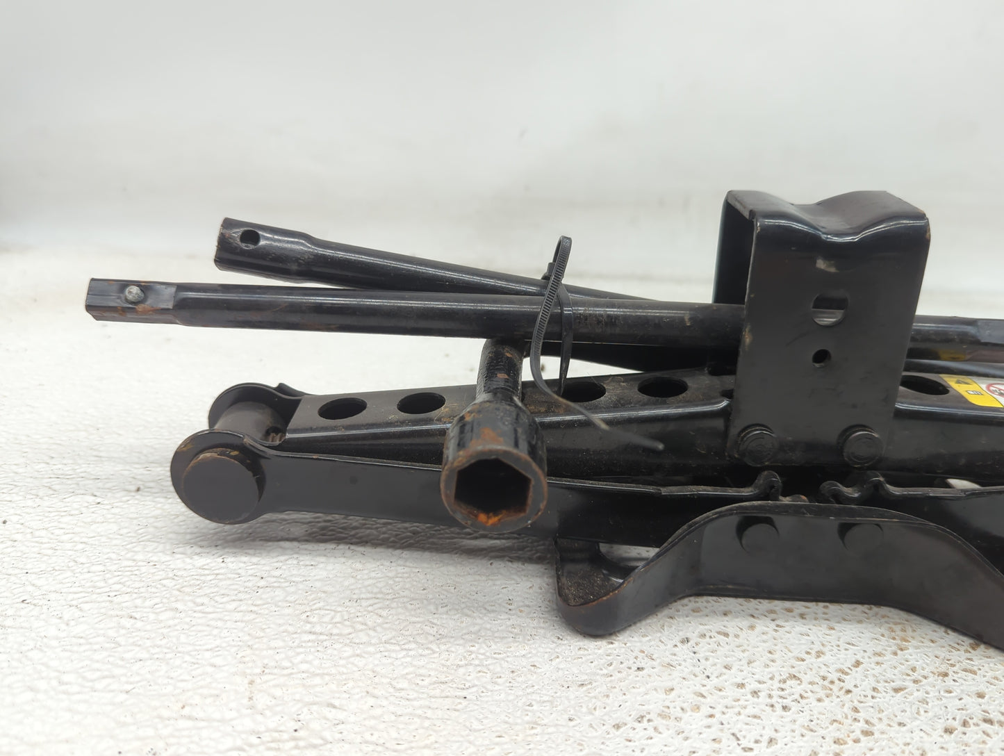 Acura Mdx Spare Scissor Car Jack - Oemusedautoparts1.com