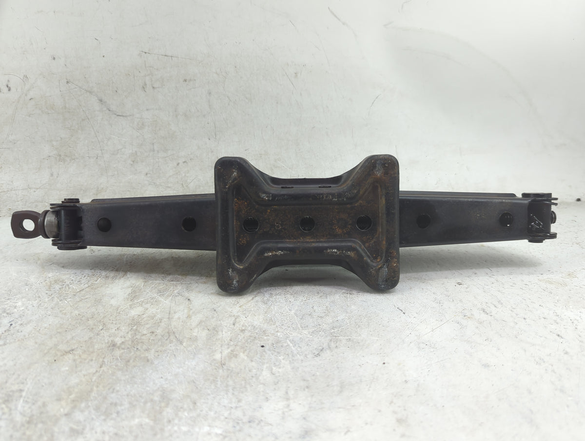 2011 Acura Rdx Spare Scissor Car Jack - Oemusedautoparts1.com