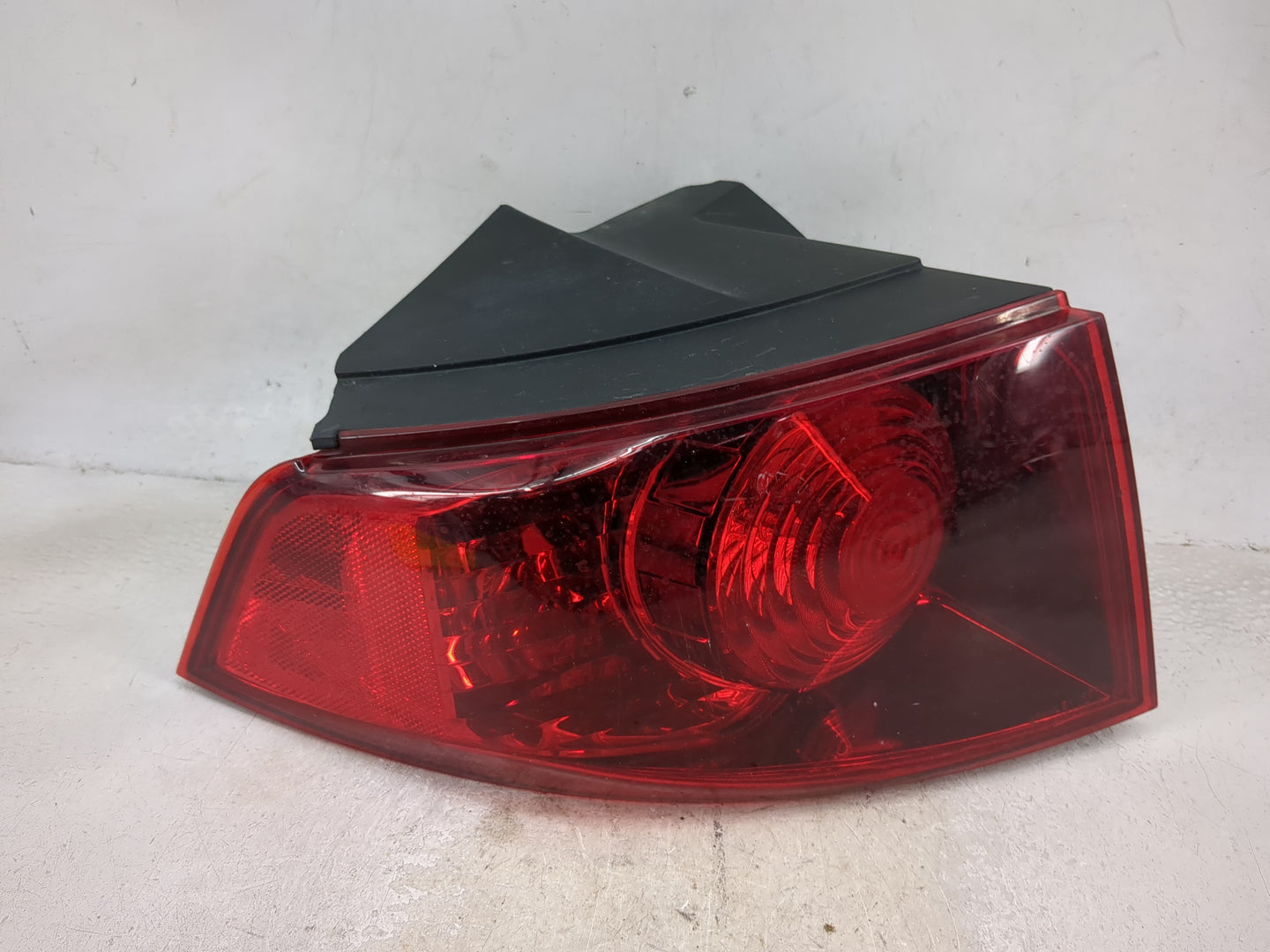 2010-2012 Acura Rdx Tail Light Assembly Driver Left OEM Fits Fits 2010 2011 2012 OEM Used Auto Parts - Oemusedautoparts1.com