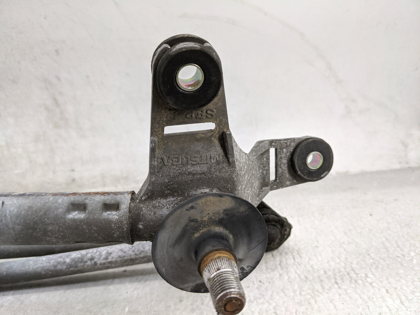 2004-2005 Acura Tl Front Windshield Wiper Motor Fits Fits 2003 2004 2005 2006 OEM Used Auto Parts - Oemusedautoparts1.com