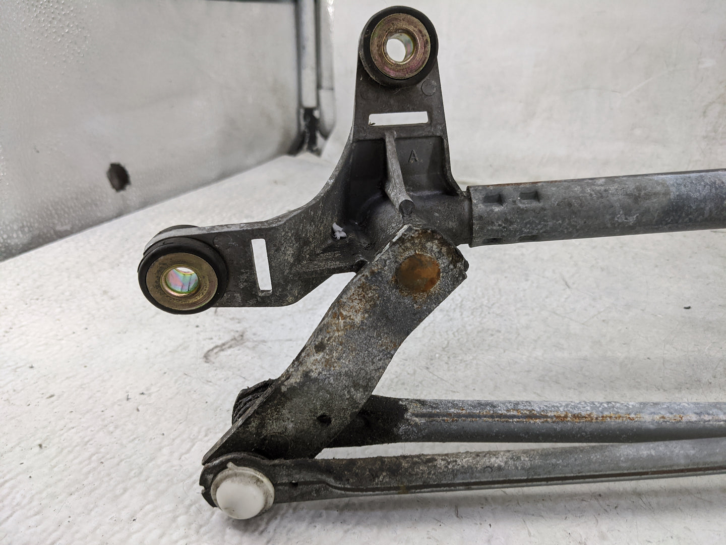 2004-2005 Acura Tl Front Windshield Wiper Motor Fits Fits 2003 2004 2005 2006 OEM Used Auto Parts - Oemusedautoparts1.com