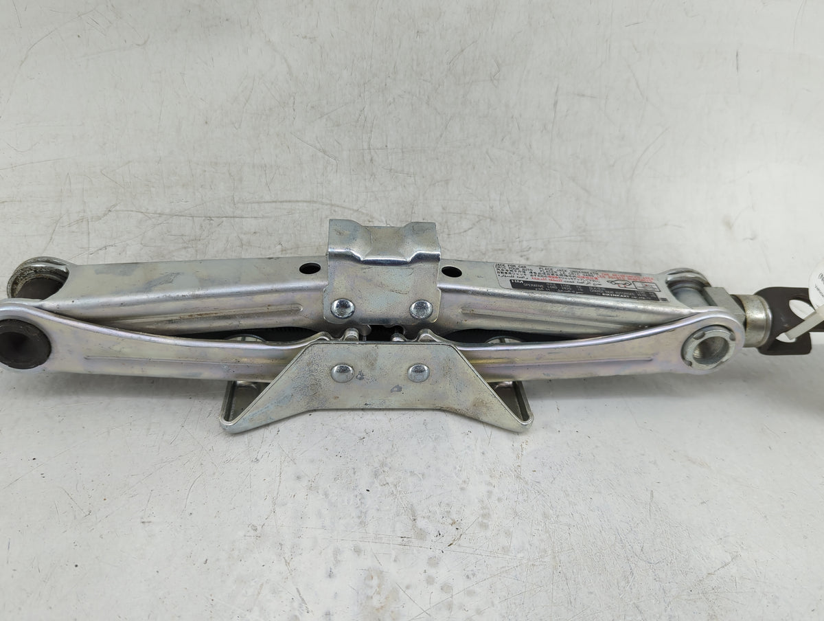 2010 Acura Tl Spare Scissor Car Jack - Oemusedautoparts1.com