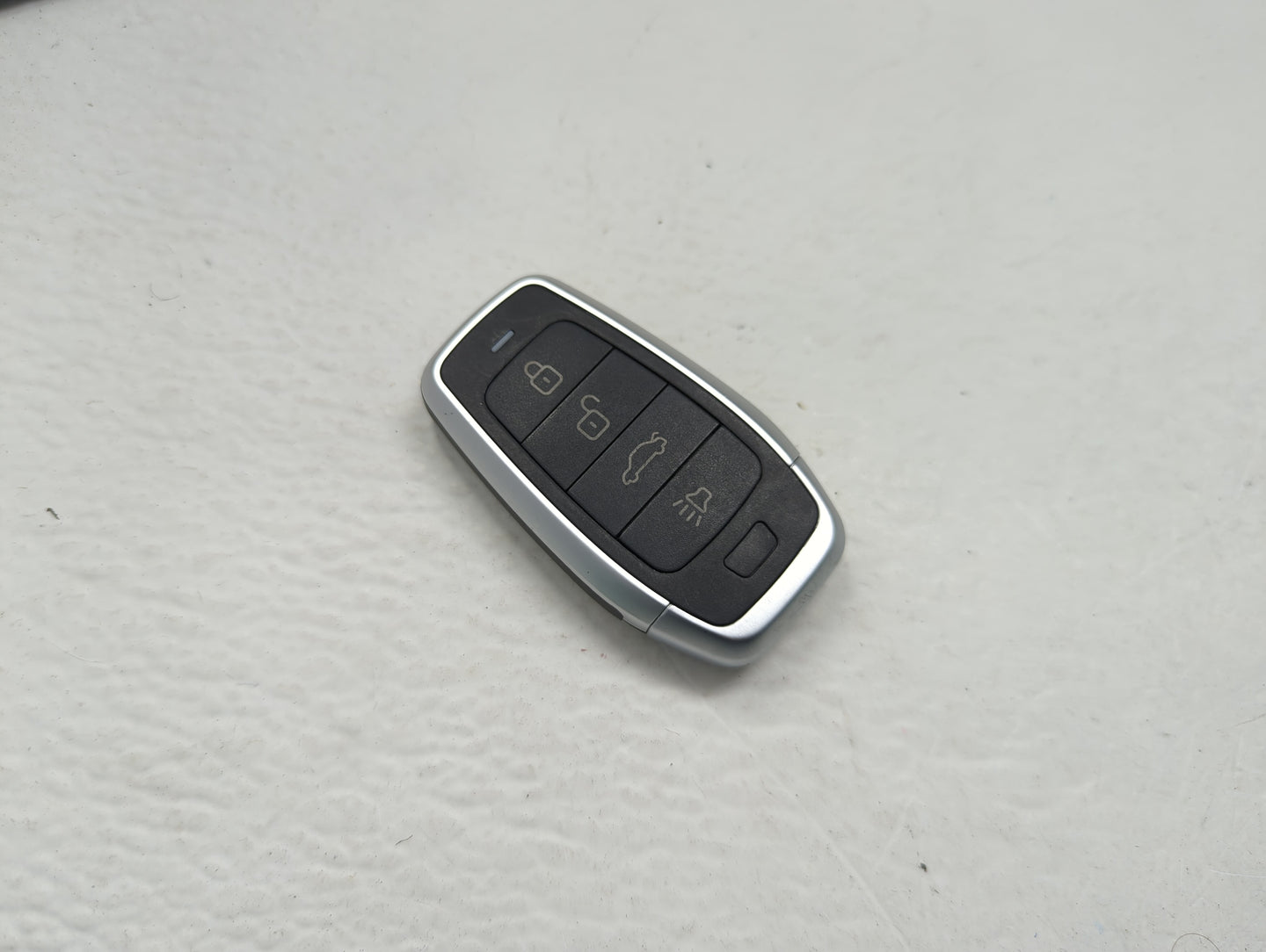 Keyless Entry Remote Fob WQ8-IKEYAT005AL 4 buttons - Oemusedautoparts1.com