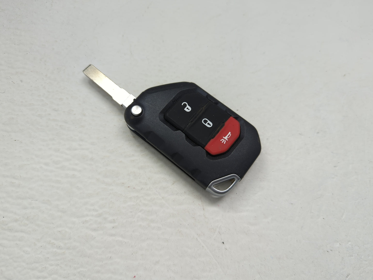 Keyless Entry Remote Fob 2AOKM-CYV16 RT-J782 | RT-CYWRF3 3 buttons - Oemusedautoparts1.com