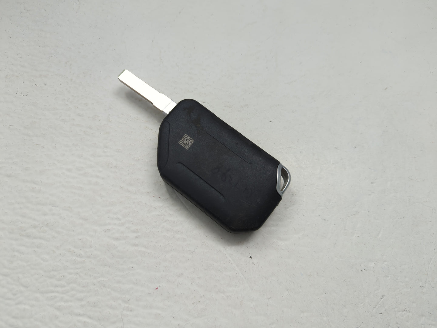 Keyless Entry Remote Fob 2AOKM-CYV16 RT-J782 | RT-CYWRF3 3 buttons - Oemusedautoparts1.com