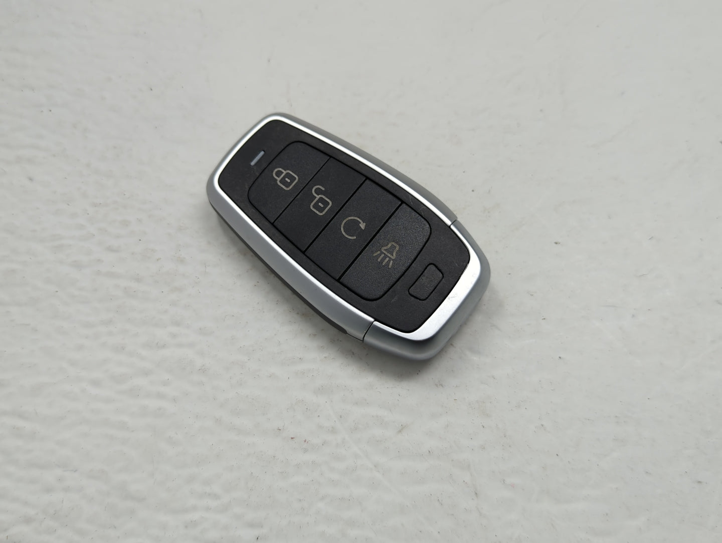 Keyless Entry Remote Fob WQ8-IKEYAT005AL 4 buttons - Oemusedautoparts1.com