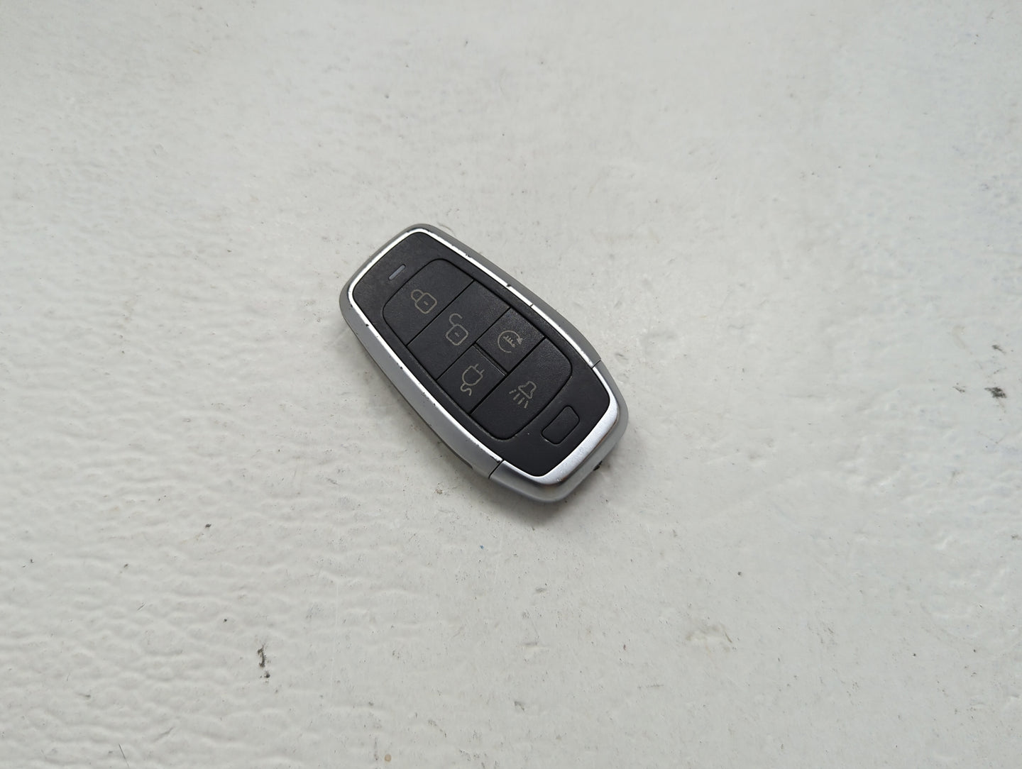 Keyless Entry Remote Fob WQ8-IKEYAT005AL 5 buttons 1477517 - Oemusedautoparts1.com