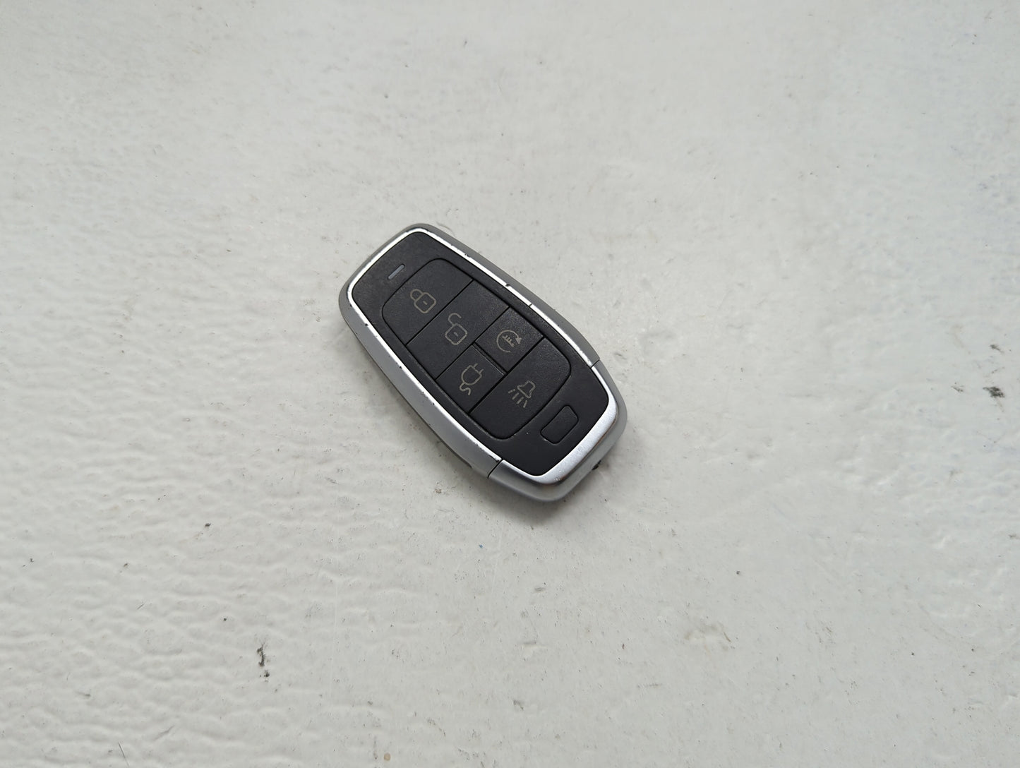 Keyless Entry Remote Fob WQ8-IKEYAT005AL 5 buttons 1477517 - Oemusedautoparts1.com