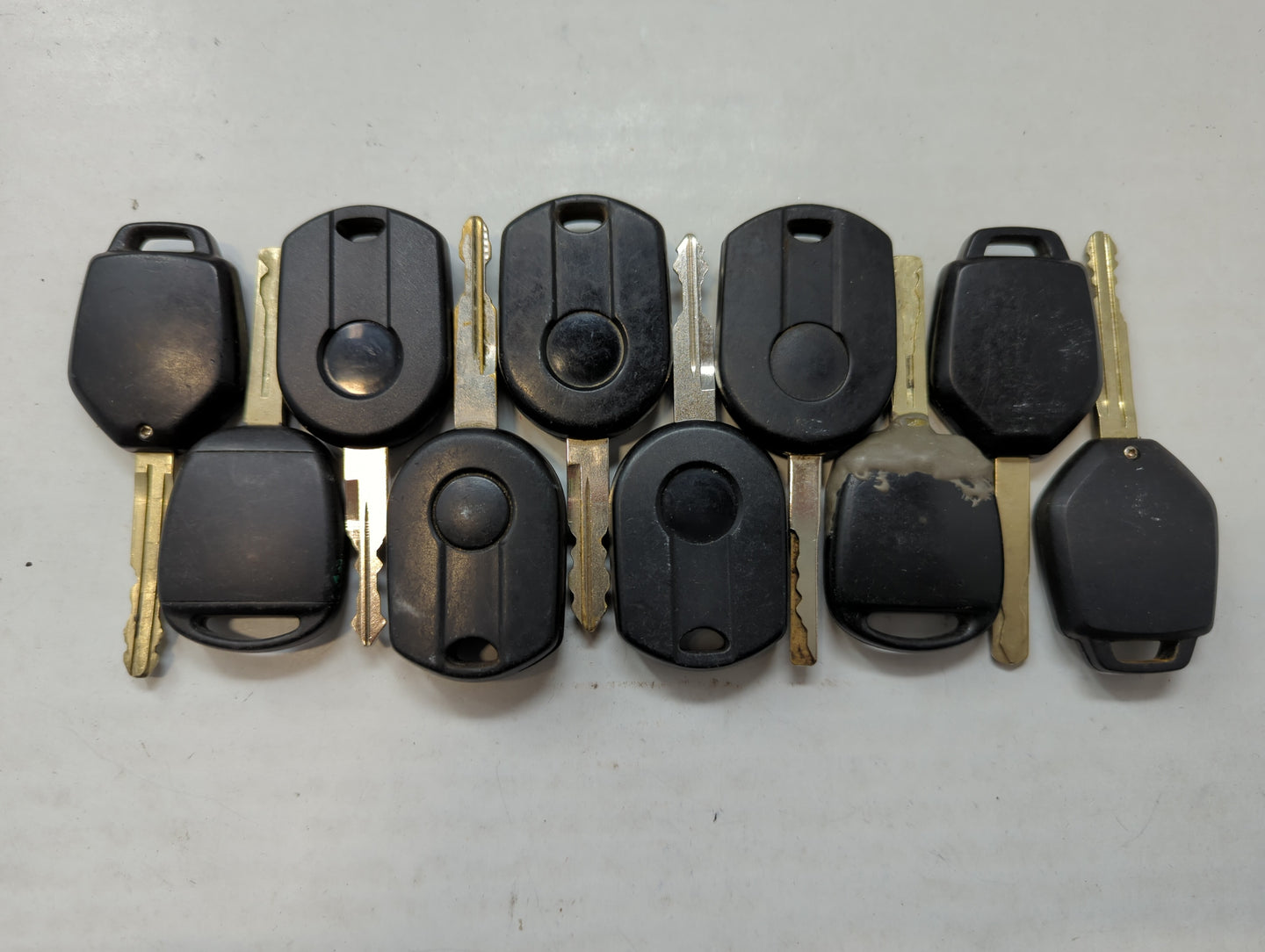 Lot of 10 Aftermarket Keyless Entry Remote Fob MIXED FCC IDS MIXED PART - Oemusedautoparts1.com
