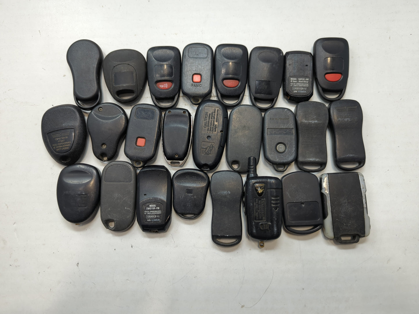 Lot of 25 Aftermarket Keyless Entry Remote Fob MIXED FCC IDS MIXED PART - Oemusedautoparts1.com