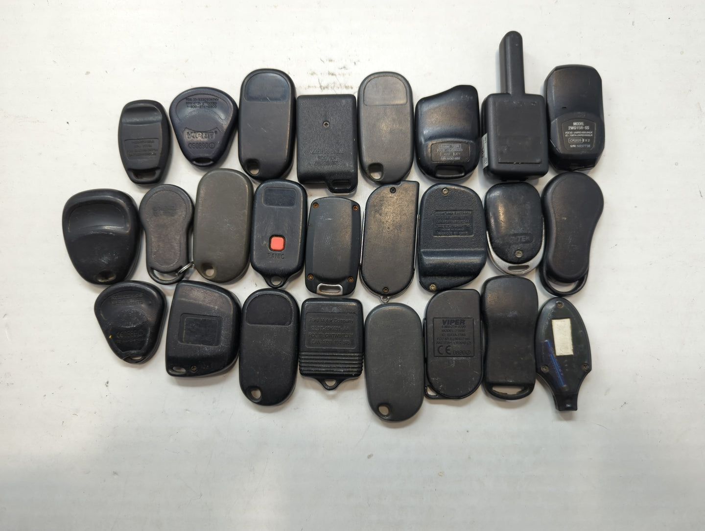 Lot of 25 Aftermarket Keyless Entry Remote Fob MIXED FCC IDS MIXED PART - Oemusedautoparts1.com