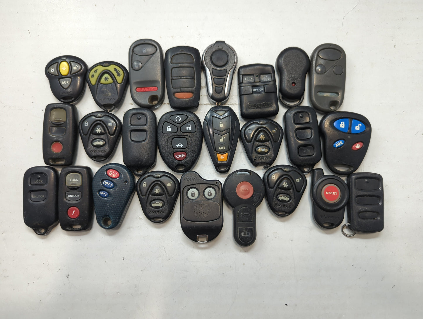Lot of 25 Aftermarket Keyless Entry Remote Fob MIXED FCC IDS MIXED PART - Oemusedautoparts1.com