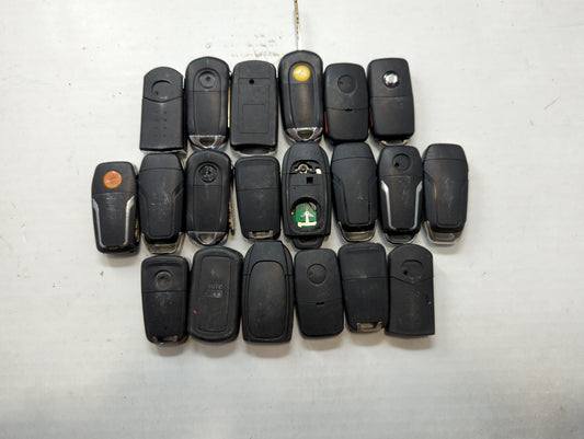 Lot of 24 Aftermarket Keyless Entry Remote Fob MIXED FCC IDS MIXED PART