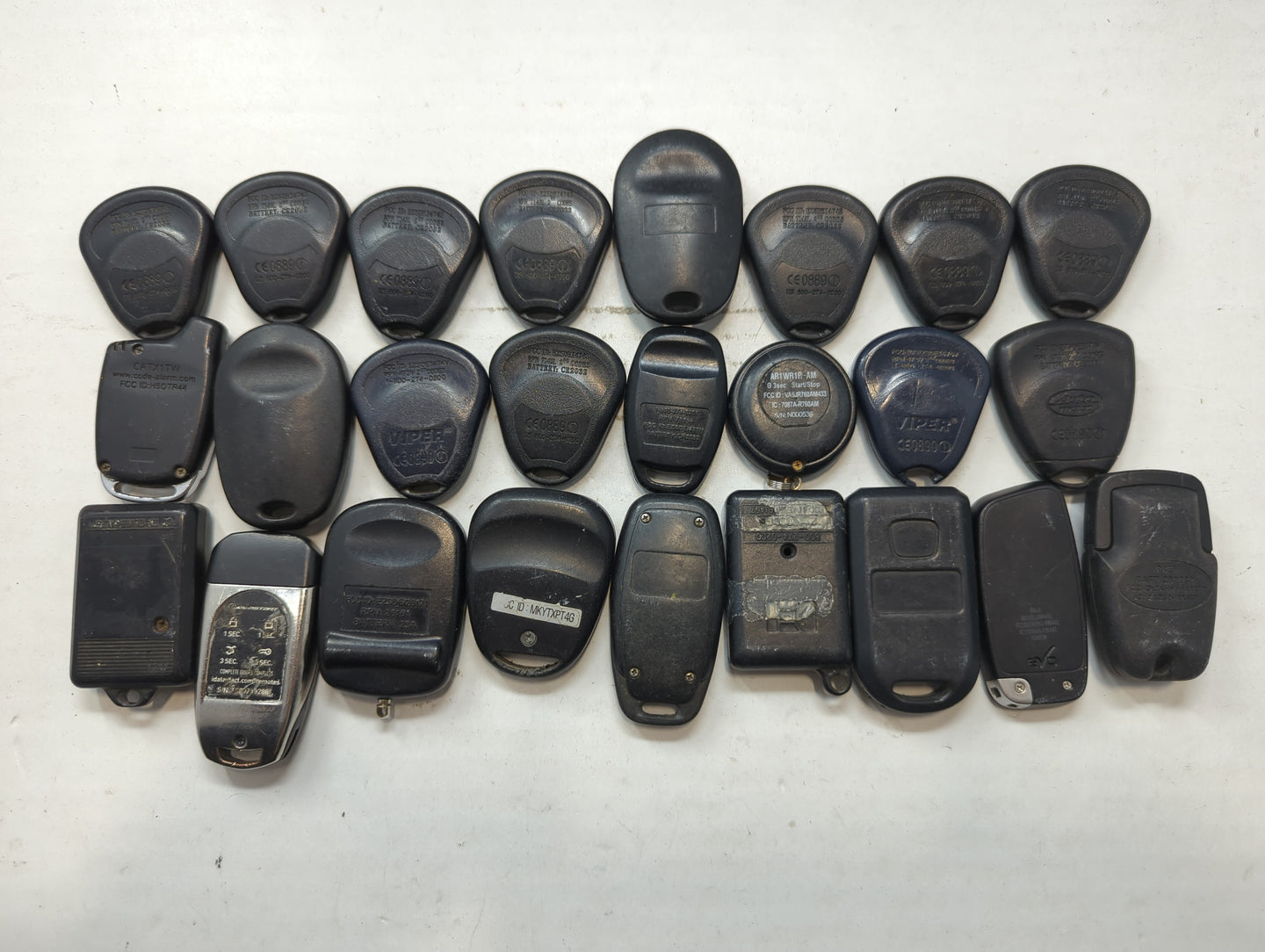 Lot of 25 Aftermarket Keyless Entry Remote Fob MIXED FCC IDS MIXED PART - Oemusedautoparts1.com