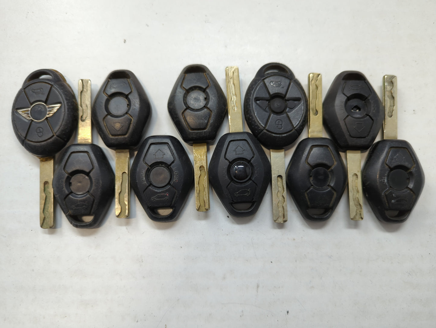 Lot of 10 Aftermarket Bmw Keyless Entry Remote Fob MIXED FCC IDS MIXED - Oemusedautoparts1.com