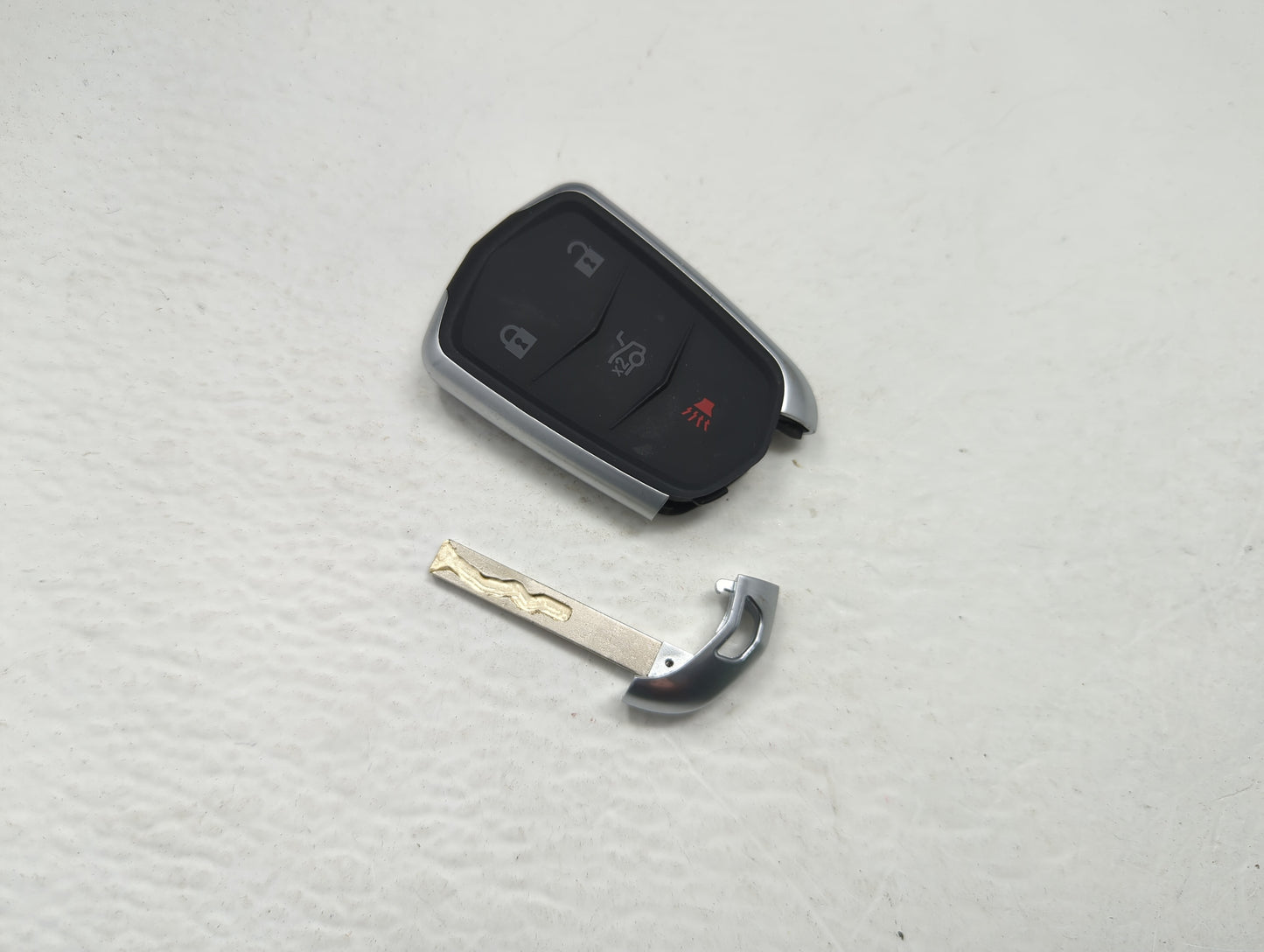 Cadillac Keyless Entry Remote Fob WQ8-IKEYGM005AL 4 buttons - Oemusedautoparts1.com