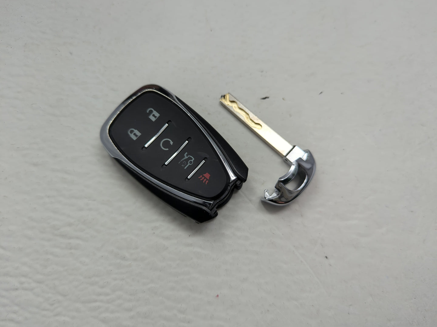 Chevrolet Keyless Entry Remote Fob 2AOKM-G4EAC RT-G8796 5 buttons - Oemusedautoparts1.com