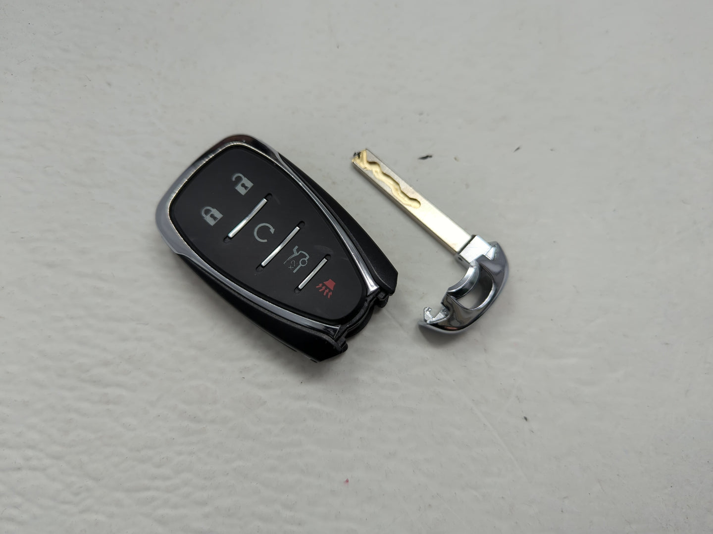 Chevrolet Keyless Entry Remote Fob 2AOKM-G4EAC RT-G8796 5 buttons - Oemusedautoparts1.com