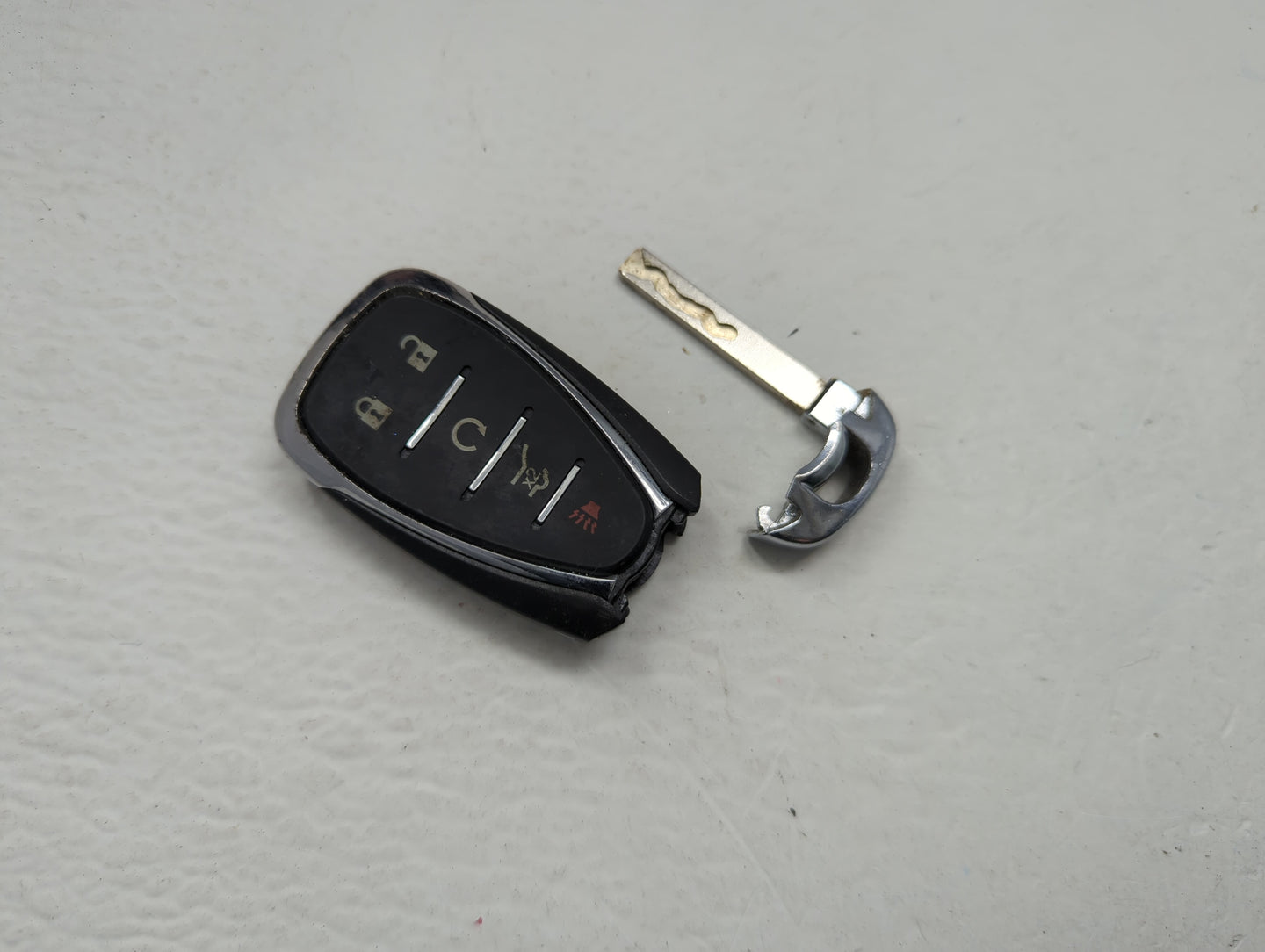 Chevrolet Keyless Entry Remote Fob 2AOKM-G4EAC RT-G9636 | RT-G4EACV5H 5 buttons - Oemusedautoparts1.com