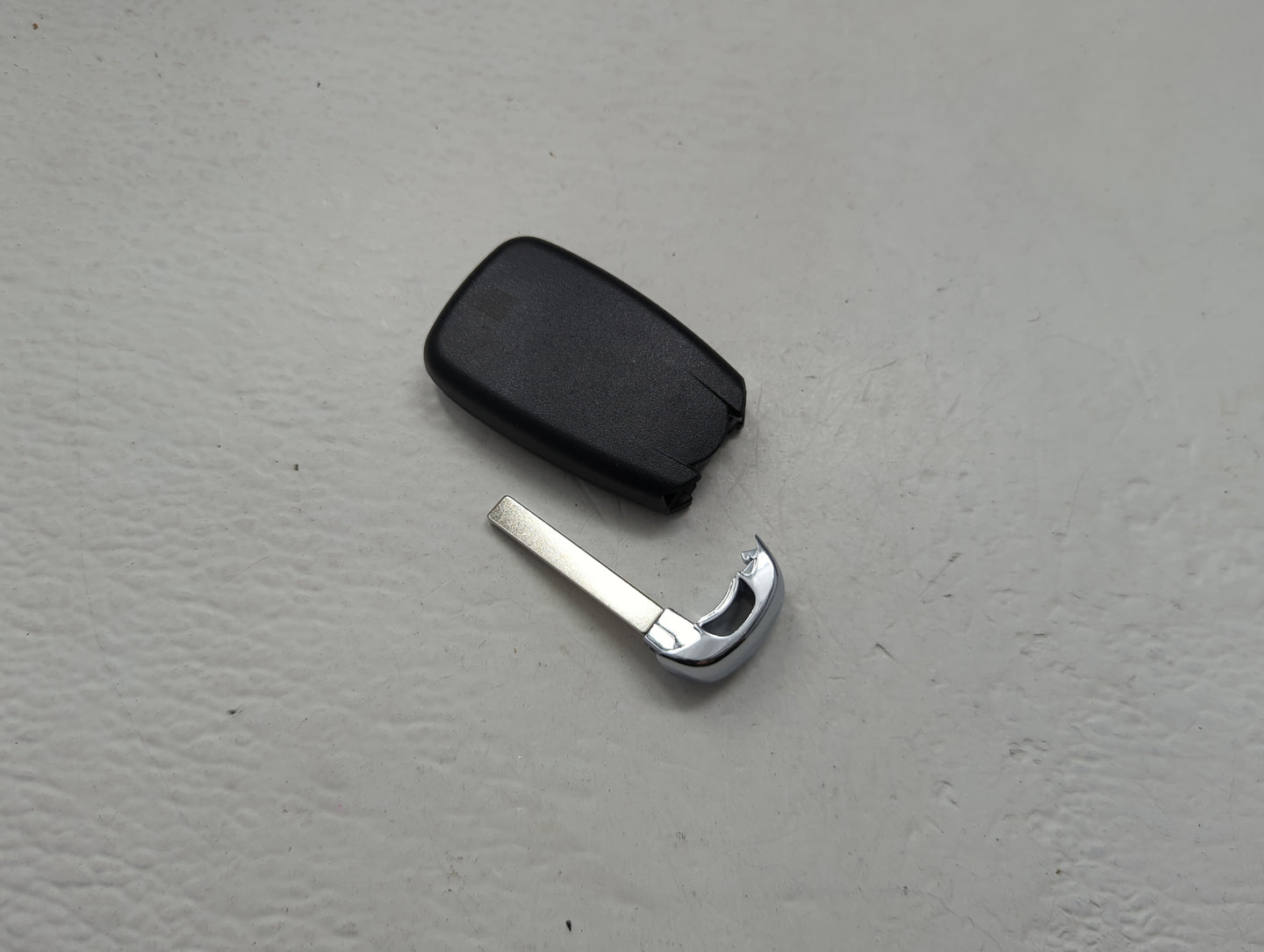Chevrolet Keyless Entry Remote Fob 2AOKM-G4EABC RT-G8796E | RT-G4E5 5 buttons - Oemusedautoparts1.com