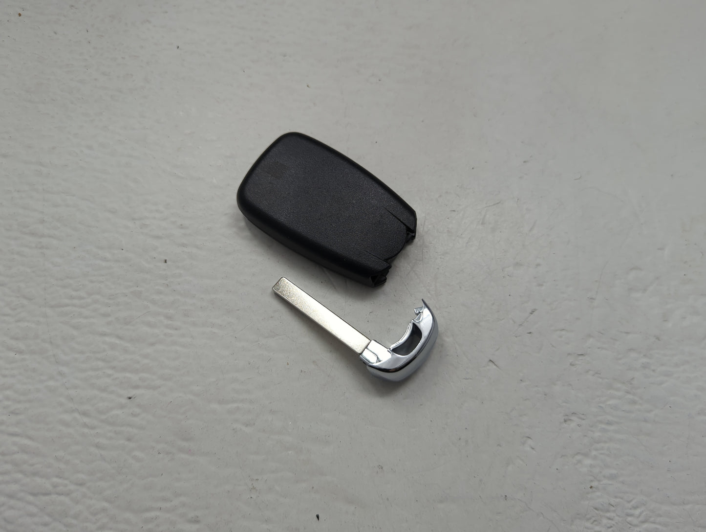 Chevrolet Keyless Entry Remote Fob 2AOKM-G4EABC RT-G8796E | RT-G4E5 5 buttons - Oemusedautoparts1.com