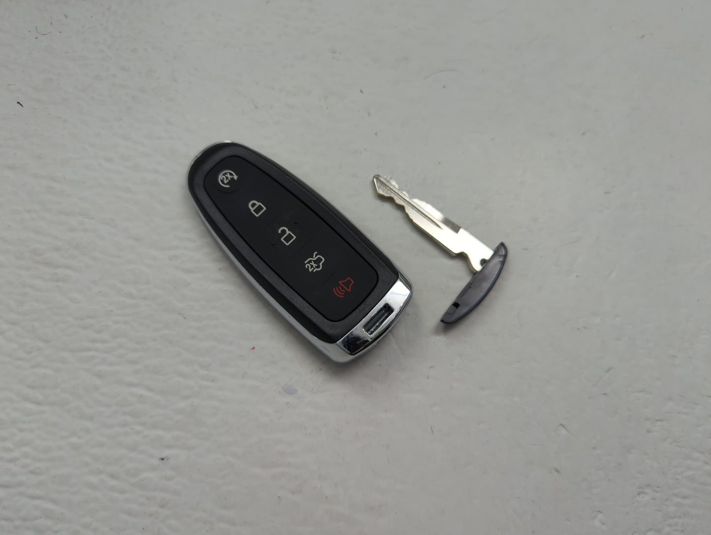Ford Keyless Entry Remote Fob 2AOKM-FD10 RT-FD15K | RT-FD105 5 buttons - Oemusedautoparts1.com