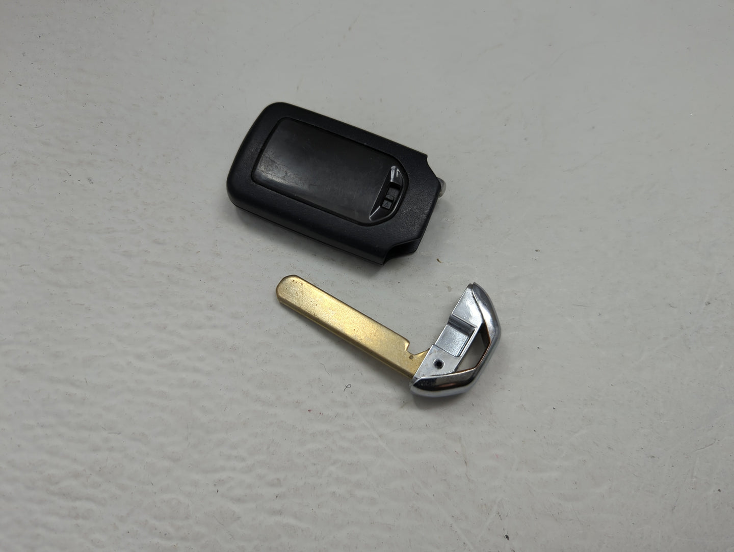 Honda Keyless Entry Remote Fob 2AOKM-HD09 RT-HDG95N | RT-HD095B 5 buttons - Oemusedautoparts1.com