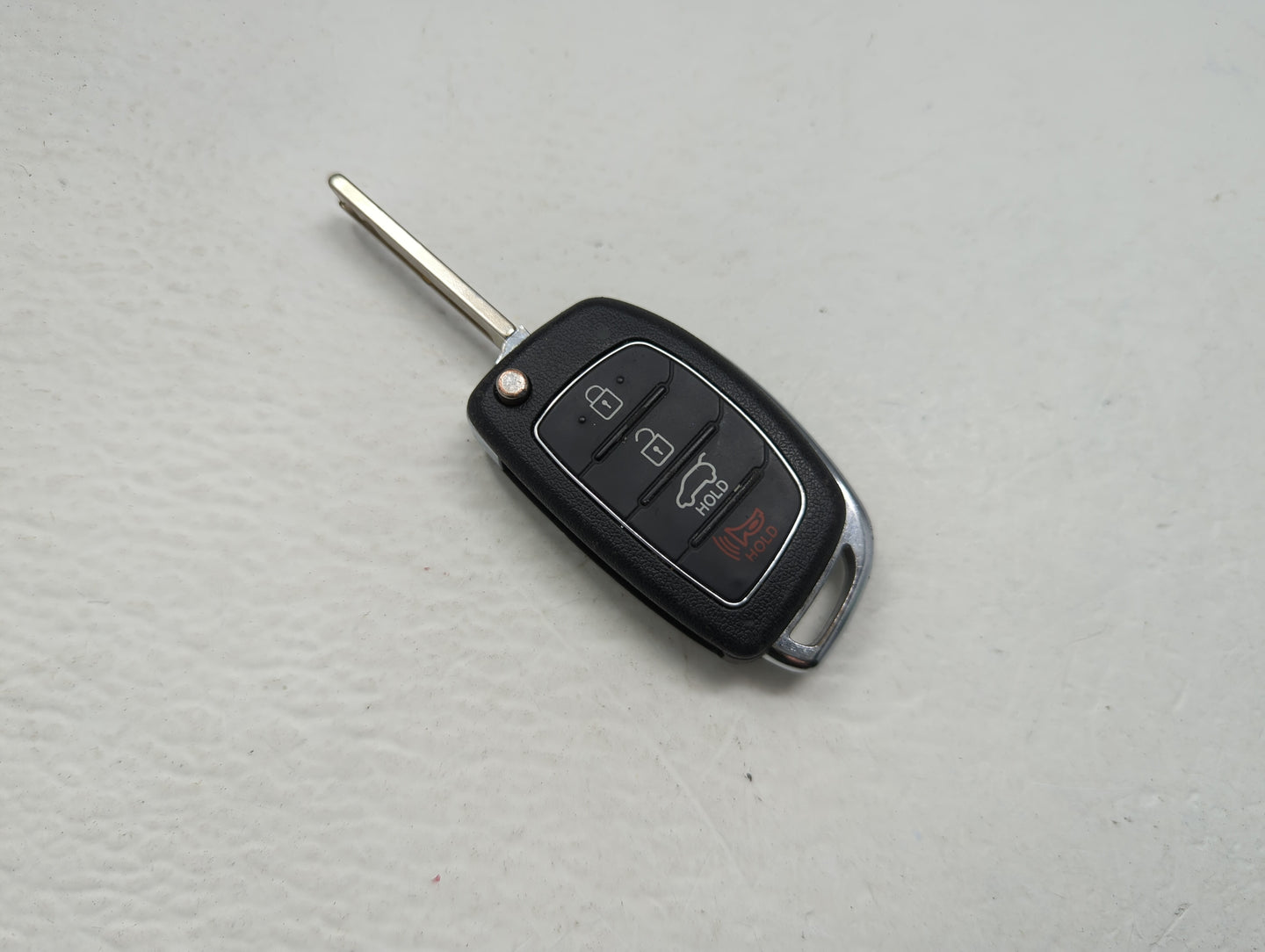 Hyundai Keyless Entry Remote Fob 2AOKM-HK2 RT-HK00 | RT-HK24B 4 buttons - Oemusedautoparts1.com