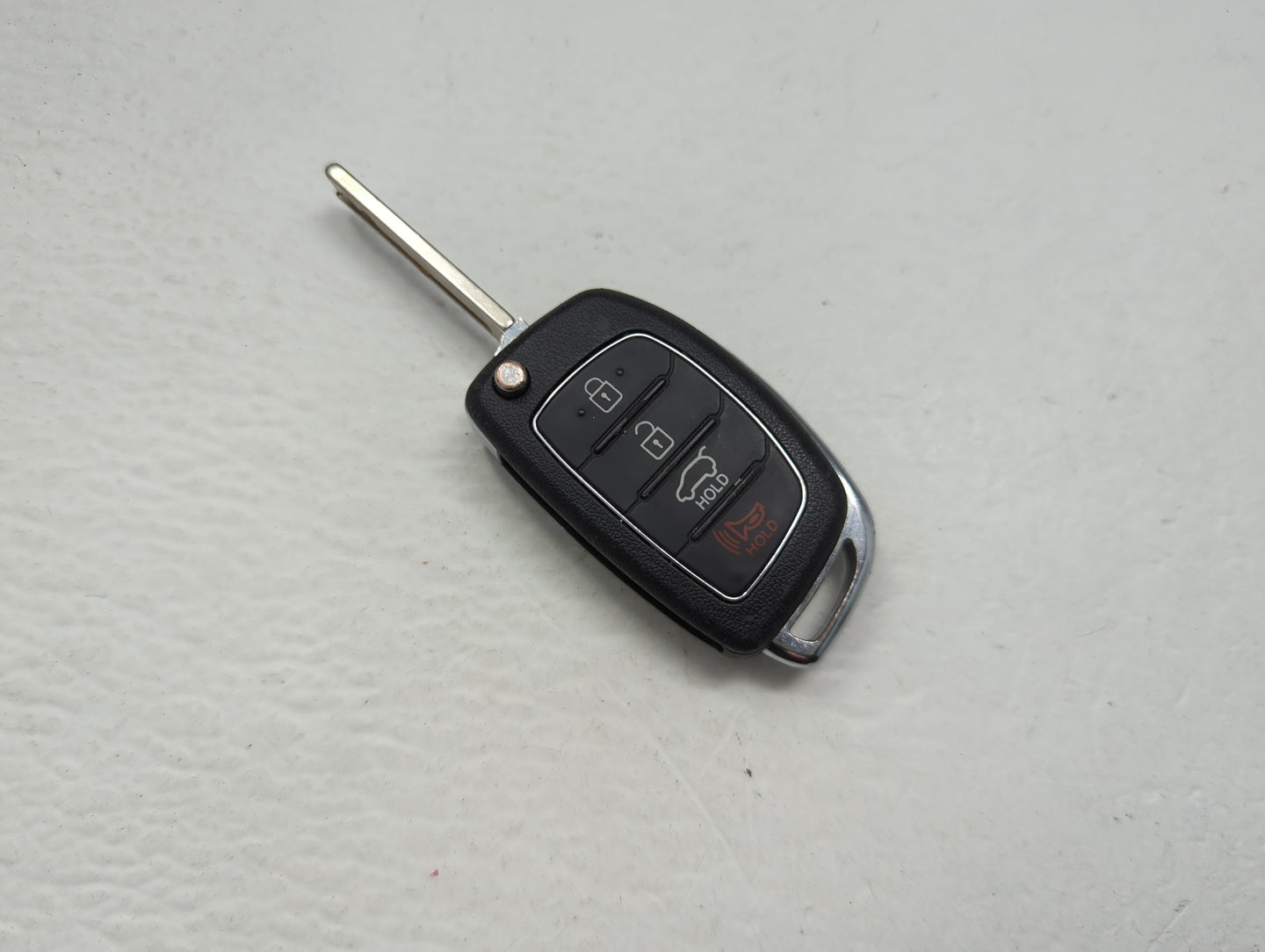 Hyundai Keyless Entry Remote Fob 2AOKM-HK2 RT-HK00 | RT-HK24B 4 buttons - Oemusedautoparts1.com