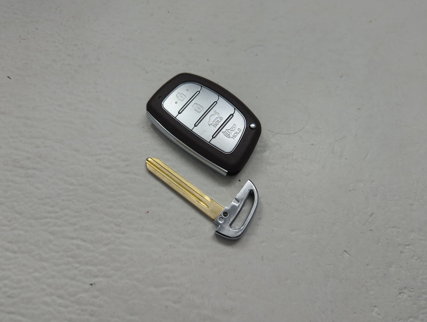 Hyundai Keyless Entry Remote Fob 2AOKM-HK13 RT-F3002 | RT-HK0120 4 buttons - Oemusedautoparts1.com