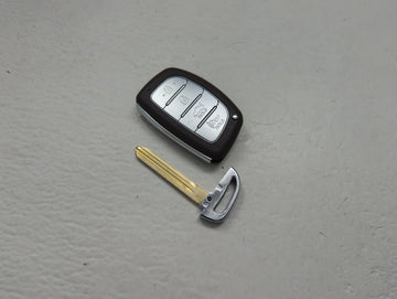 Hyundai Keyless Entry Remote Fob 2AOKM-HK13 RT-F3002 | RT-HK0120 4 buttons - Oemusedautoparts1.com