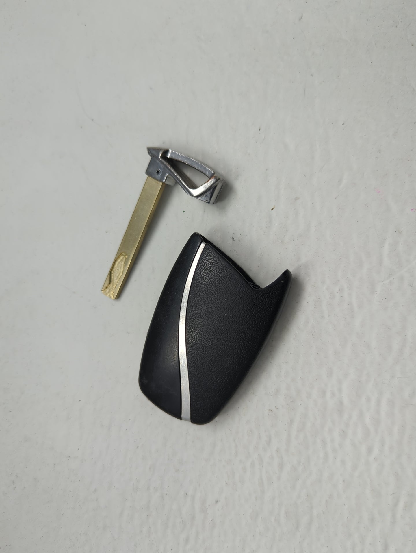 Hyundai Keyless Entry Remote Fob SY5DHFNA33 SVI-DHFGE04 4 buttons - Oemusedautoparts1.com