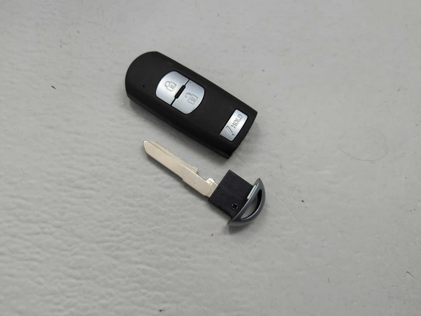 Mazda Keyless Entry Remote Fob WAZSKE13D01 3 buttons - Oemusedautoparts1.com