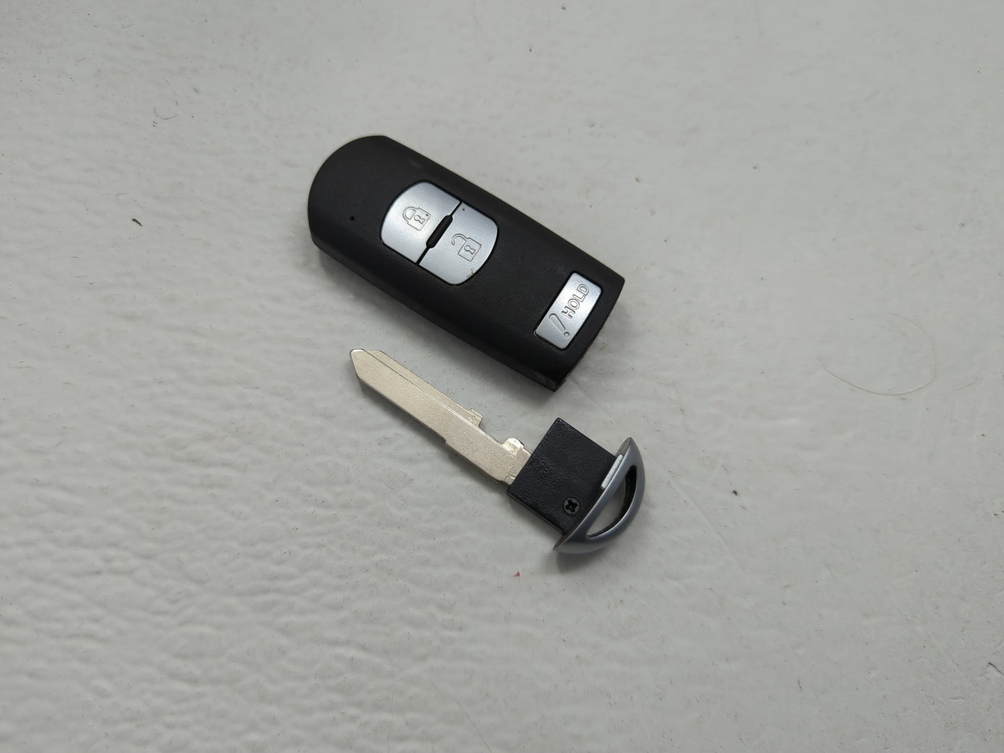 Mazda Keyless Entry Remote Fob WAZSKE13D01 3 buttons - Oemusedautoparts1.com