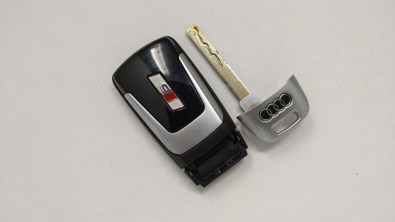 Audi Keyless Entry Remote Fob 8w0.959.754.Da 4 Buttons - Oemusedautoparts1.com