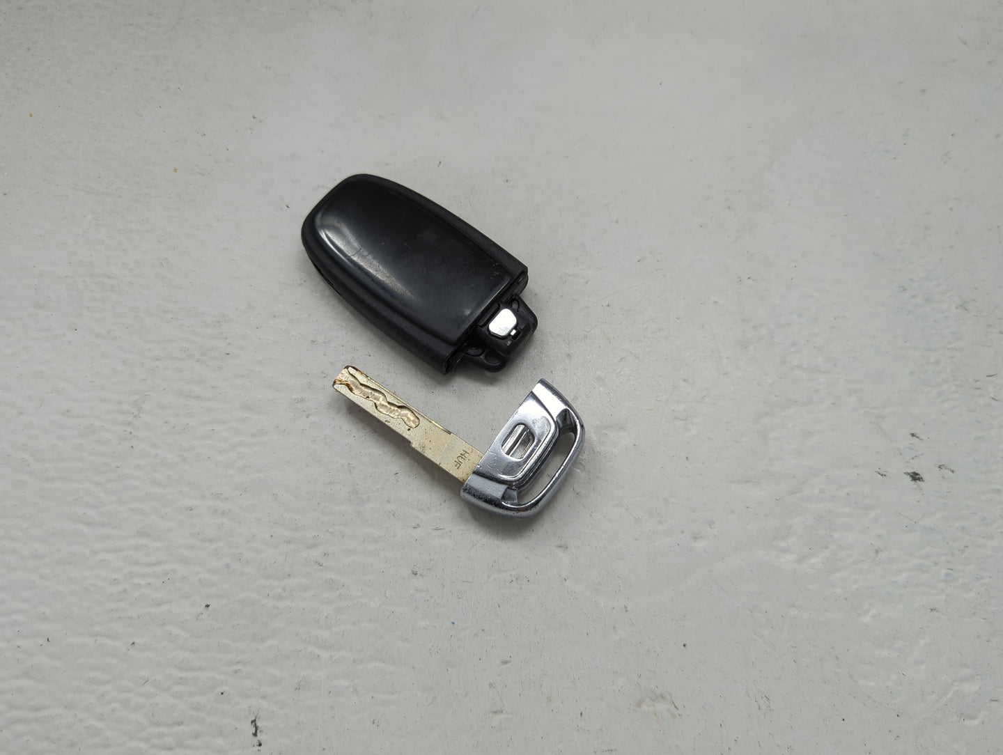 Audi Keyless Entry Remote Fob IYZB8N 4H0.959.754.DB 4 buttons - Oemusedautoparts1.com