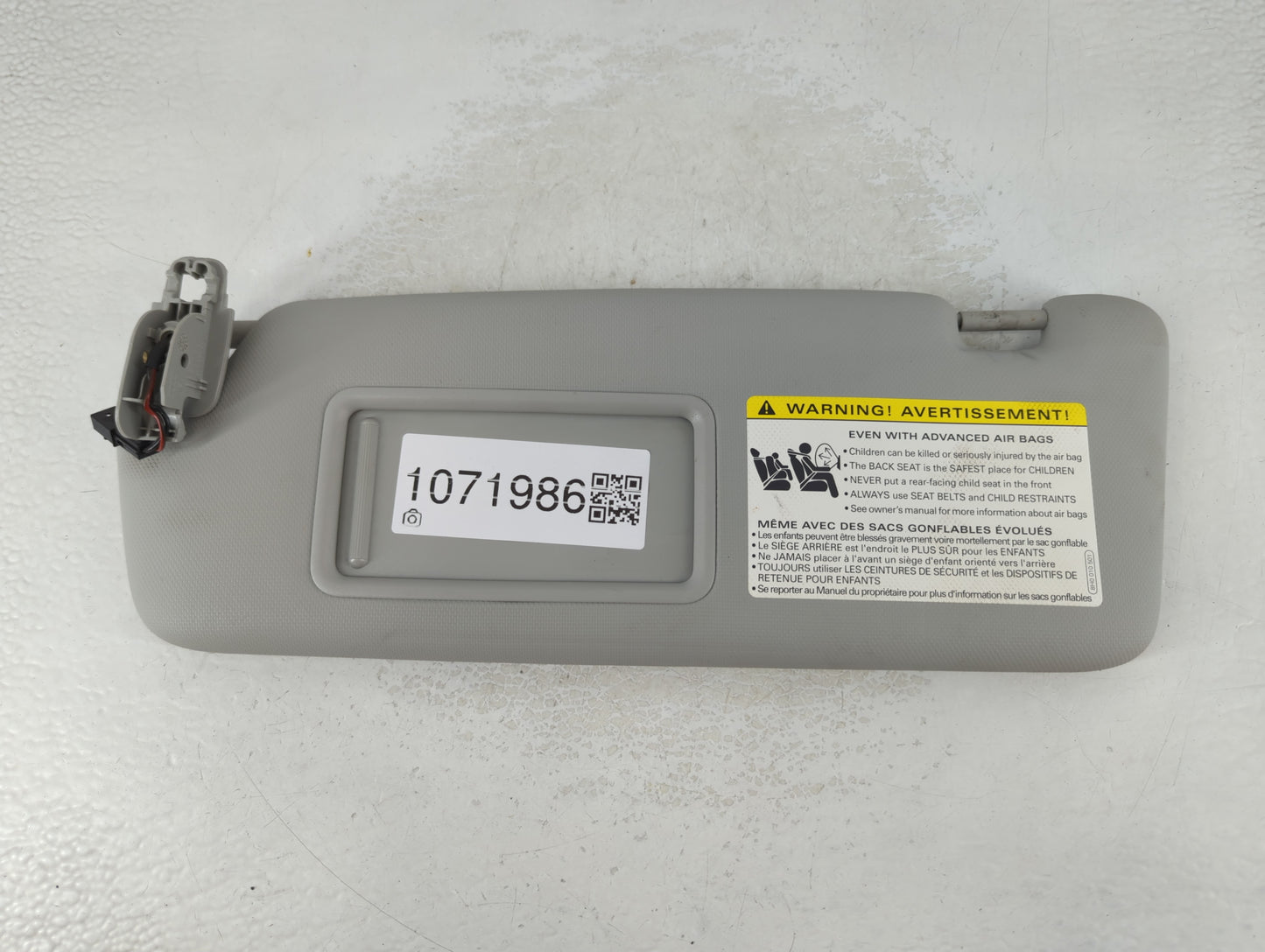 2013-2016 Audi A4 Sun Visor Shade Replacement Driver Left Mirror Fits Fits 2013 2014 2015 2016 OEM Used Auto Parts - Oemused