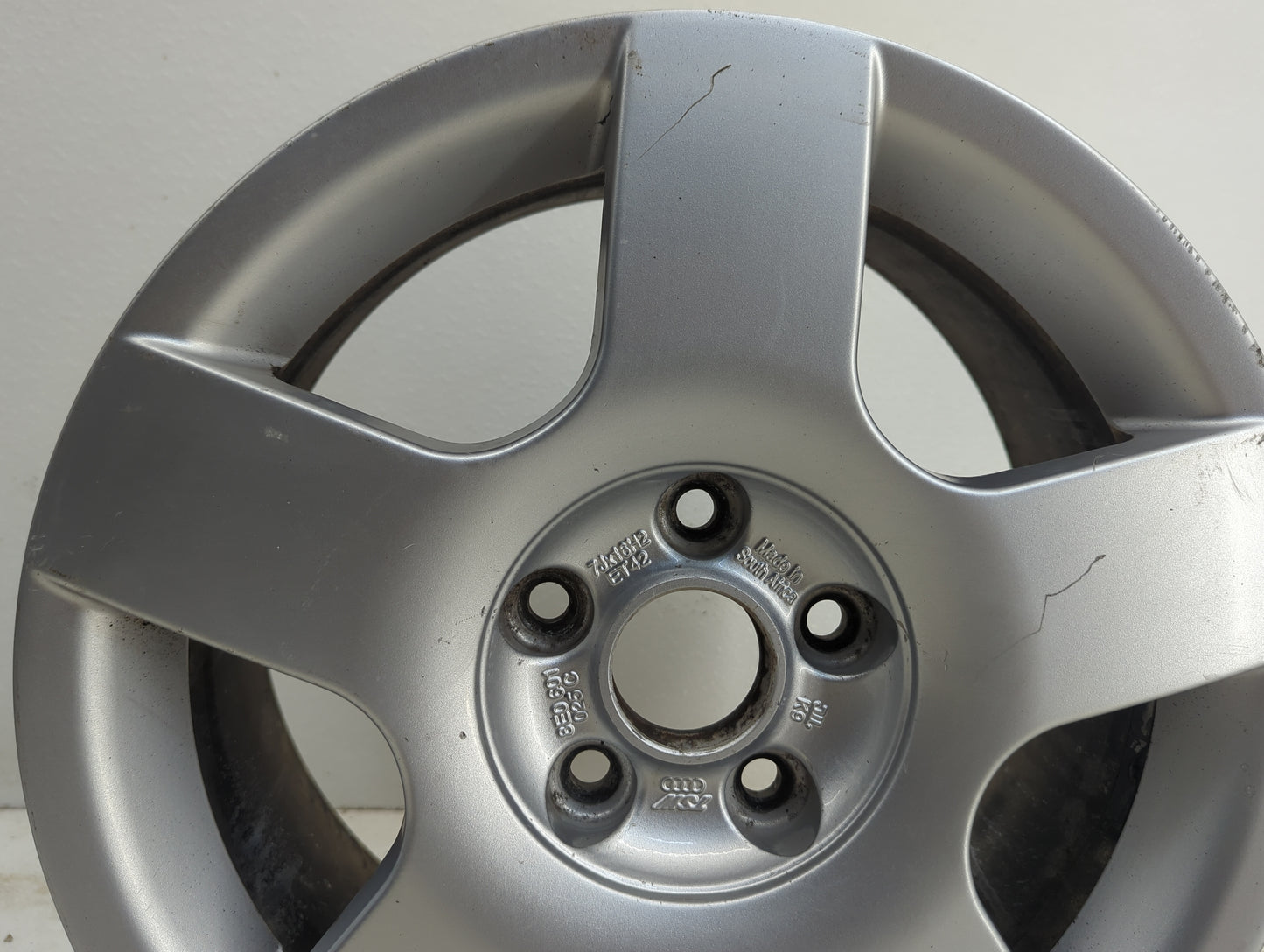 2002-2005 Audi A4 Oem Wheel Rim 1104003 - Oemusedautoparts1.com