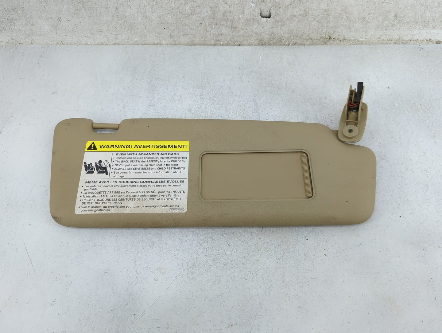 2002-2008 Audi A4 Quattro Sun Visor Shade Replacement Driver Left Mirror Fits Fits 2002 2003 2004 2005 2006 2007 2008 OEM Us