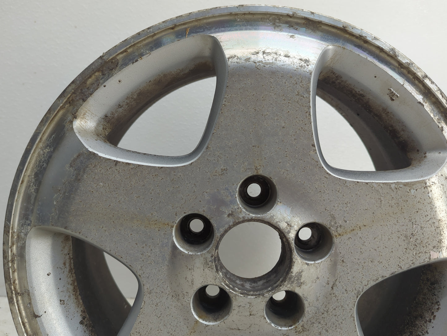 1995-2004 Audi A6 Oem Wheel Rim - Oemusedautoparts1.com